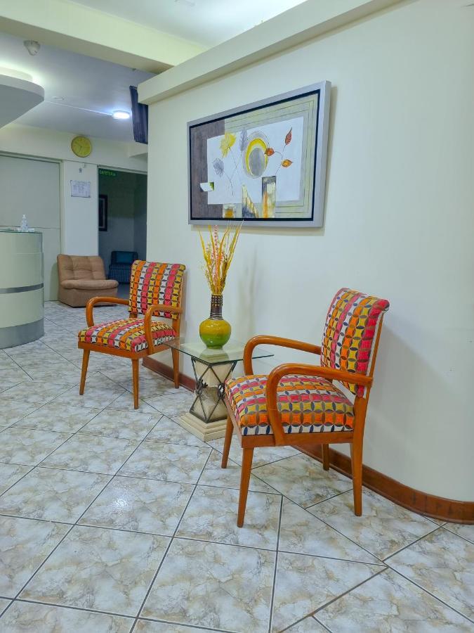 Hostal Solari Trujillo Buitenkant foto