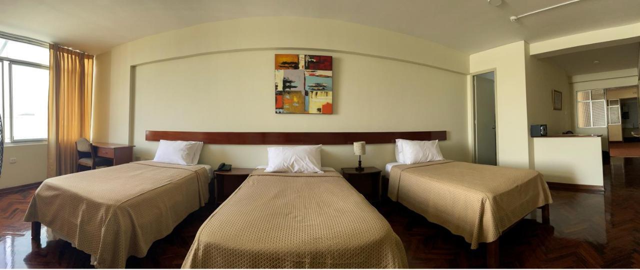 Hostal Solari Trujillo Buitenkant foto